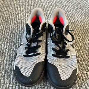 Men’s Nike turf shoes for baseball size 7.5